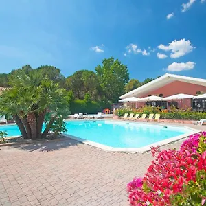  Campingplatz Village Il Gineprino